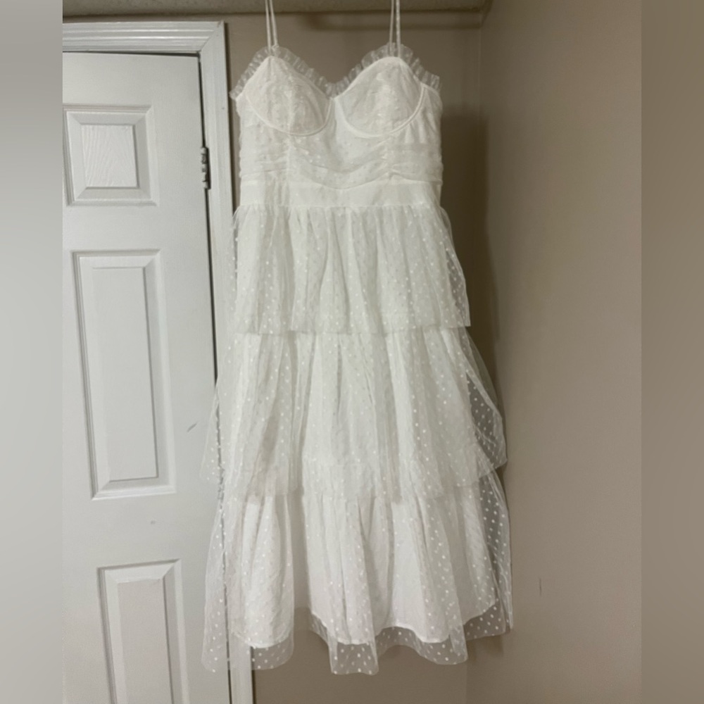 Lulus Sweetheart Style White Polka Dot Bustier Tiered Midi Dress